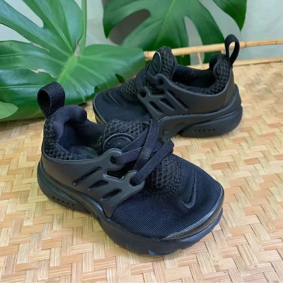 Nike Presto Baby Sneakers - Picture 1 of 8